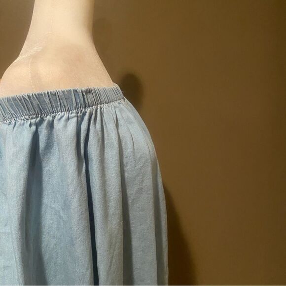 Rouge Off the Shoulder Light Denim Color Top Size 2X - Picture 5 of 5